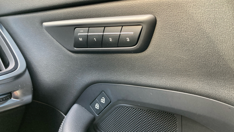 Jaguar E-Pace 1.5 P300e R-Dynamic SE 5dr Auto Estate